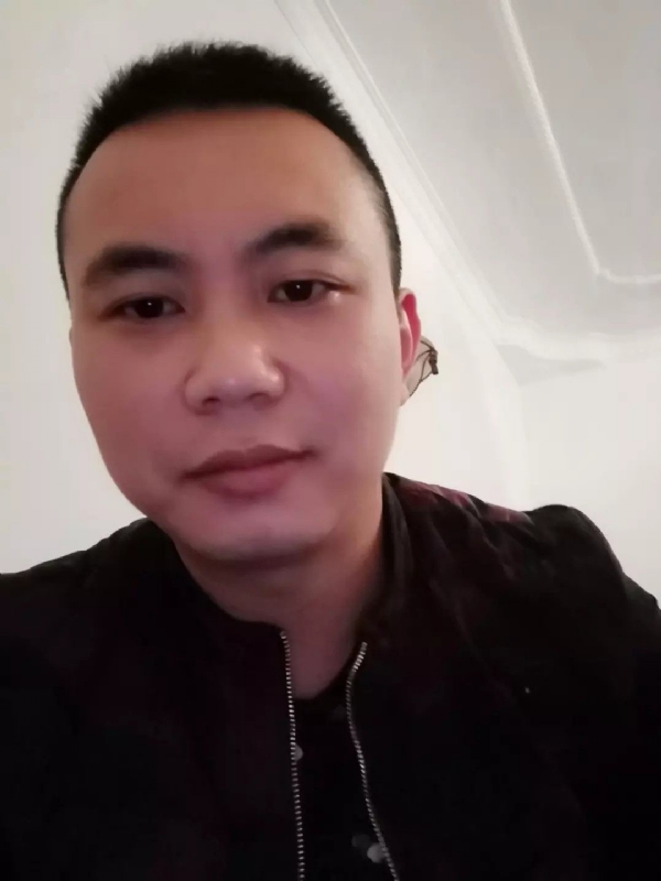 喜闻香气的第一张照片--哈尔滨相亲服务中心