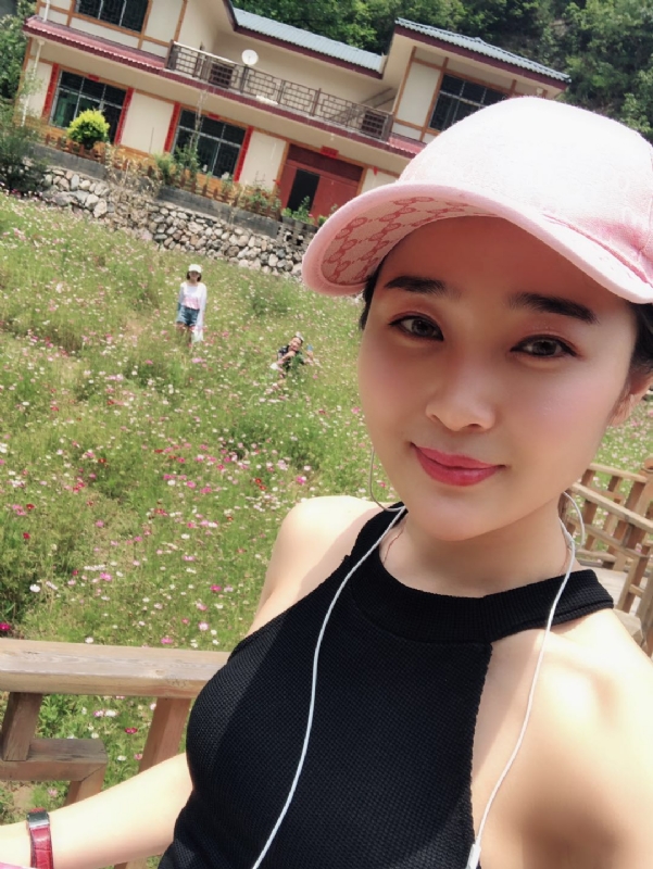 诗琪的第二张照片--哈尔滨相亲服务中心