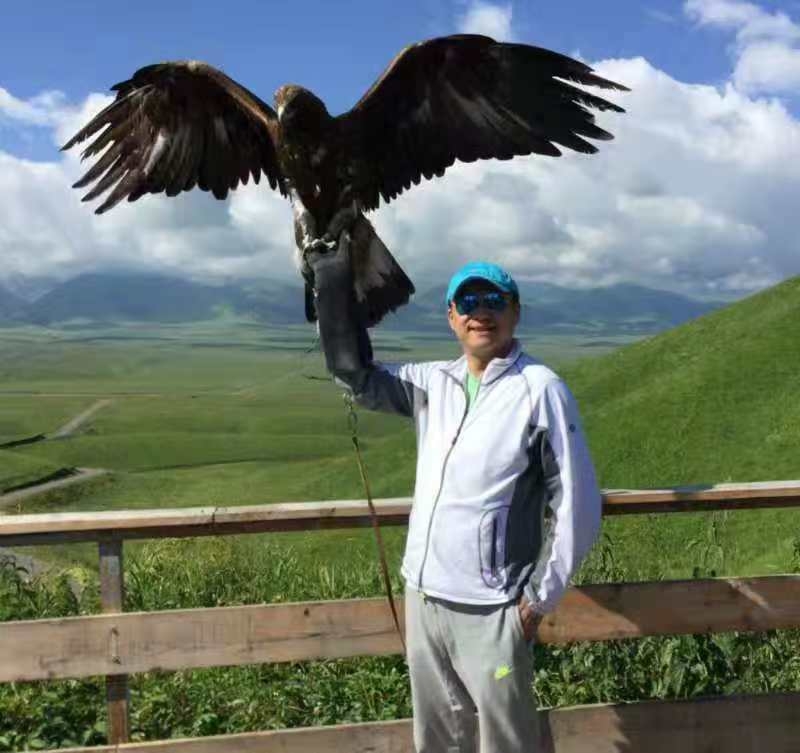 怀抱清风的第一张照片--哈尔滨相亲服务中心