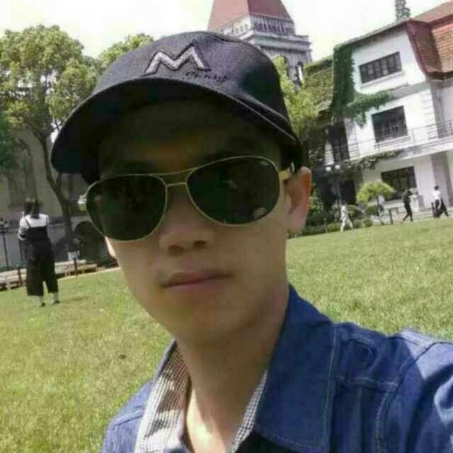 龙小华的第一张照片--哈尔滨相亲服务中心