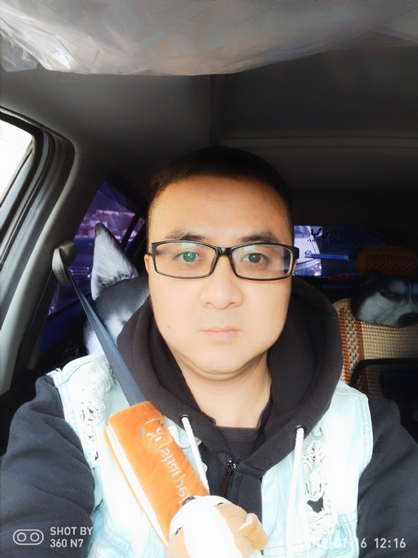 香烟最懂男人心的第一张照片--哈尔滨相亲服务中心