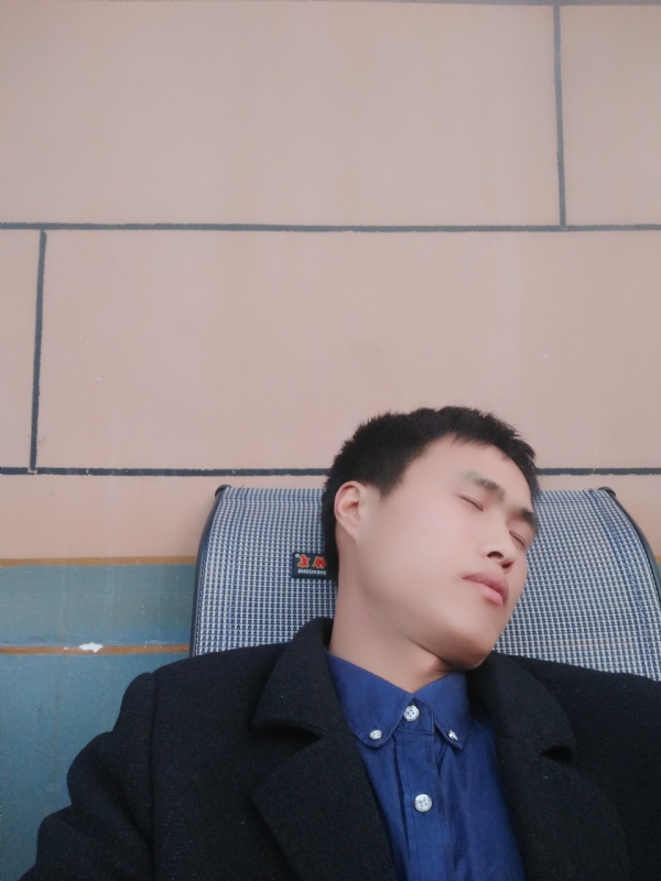 有钱爱情才能长久的第一张照片--哈尔滨相亲服务中心