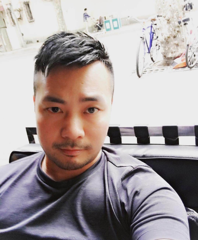 刘江平的第二张照片--哈尔滨相亲服务中心