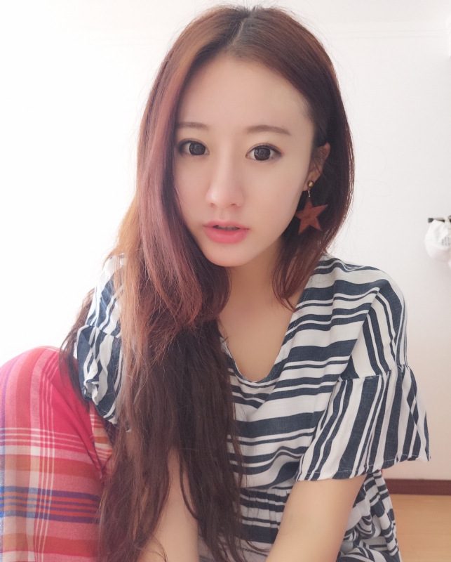 没有故事的女同学的第二张照片--哈尔滨相亲服务中心