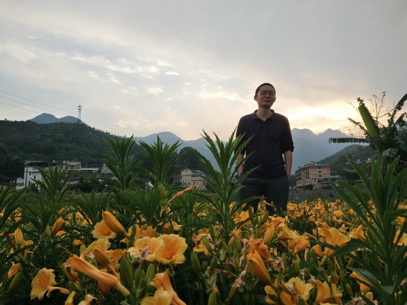 黄晓东的第一张照片--哈尔滨相亲服务中心