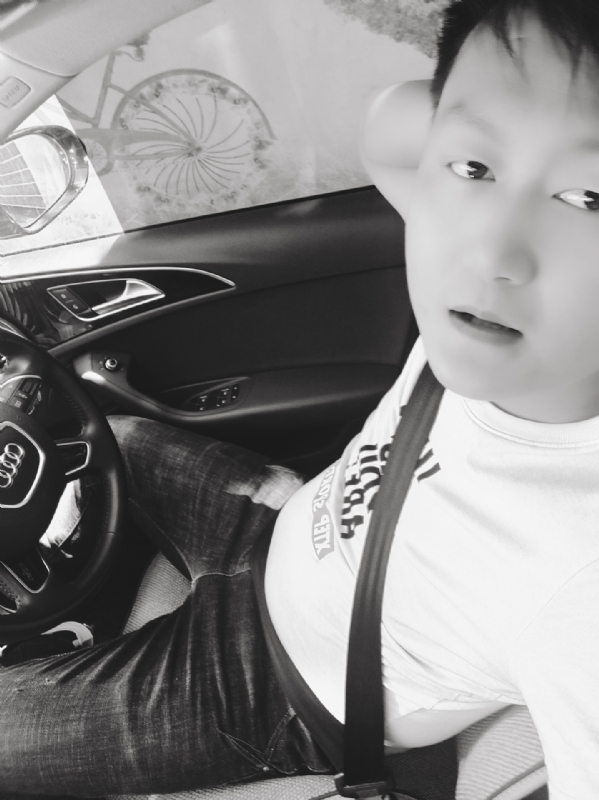 意中人的第一张照片--哈尔滨相亲服务中心