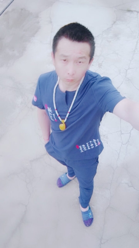 一叶之秋的第一张照片--哈尔滨相亲服务中心