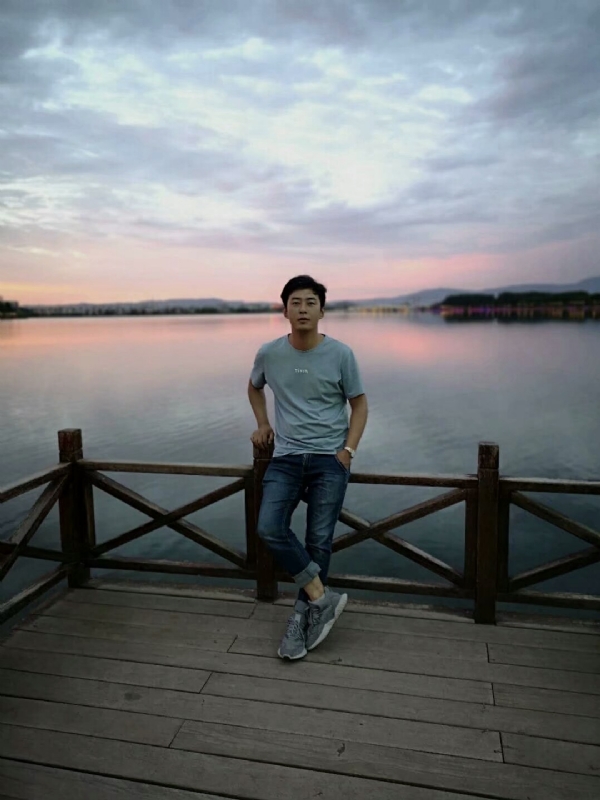 喂南墙我要撞你了的第一张照片--哈尔滨相亲服务中心