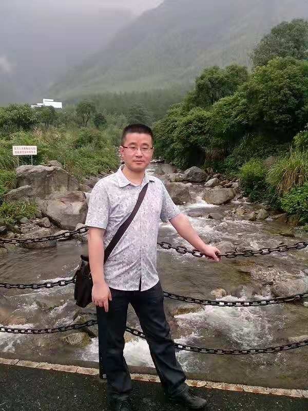 淡定牛魔王的第三张照片--哈尔滨相亲服务中心