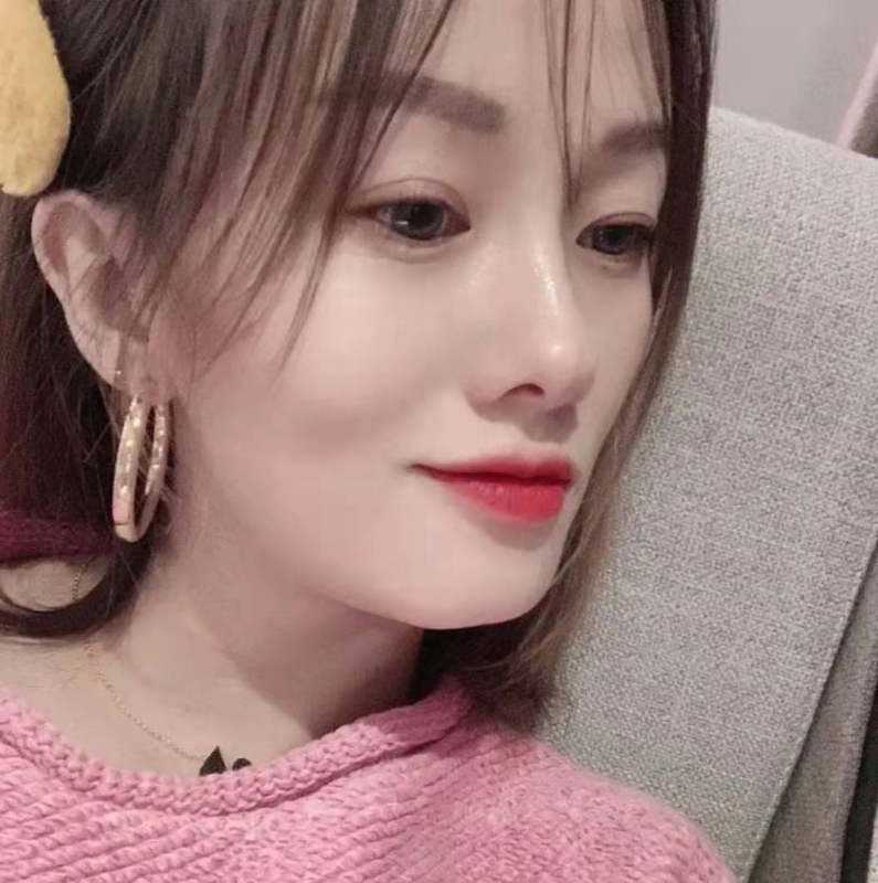 微醺的笑容的第一张照片--哈尔滨相亲服务中心