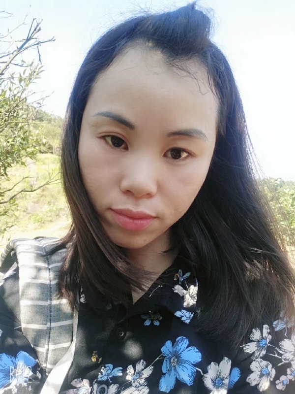 英英的第一张照片--哈尔滨相亲服务中心