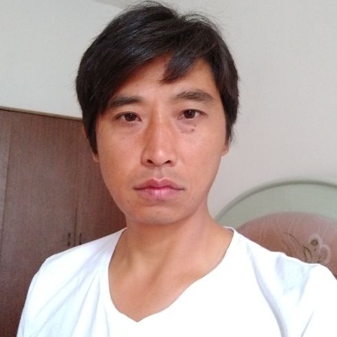 莞尔一笑的第一张照片--哈尔滨相亲服务中心