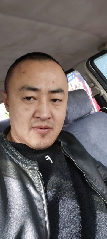 精神九哥的第一张照片--哈尔滨相亲服务中心