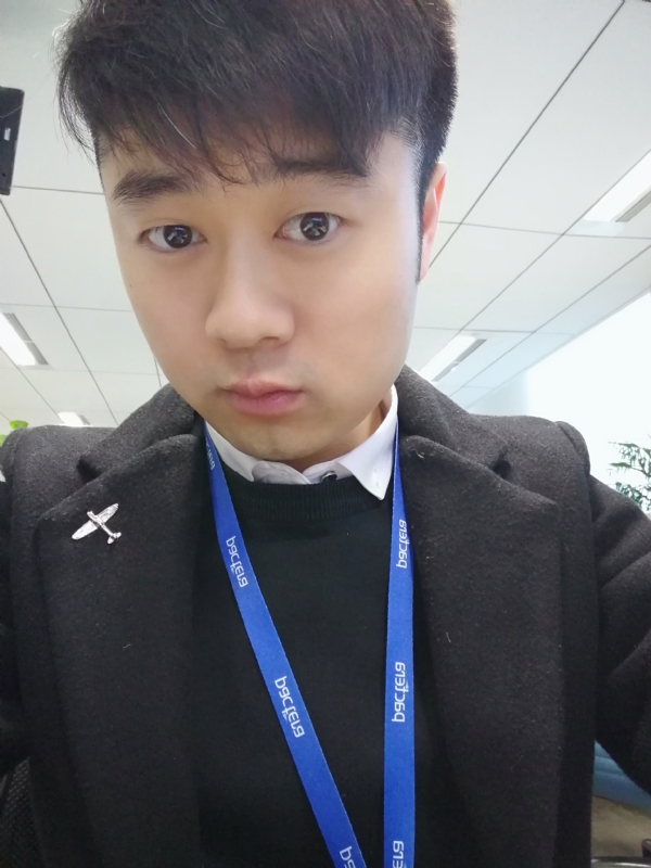 择一爱与被爱的第一张照片--哈尔滨相亲服务中心