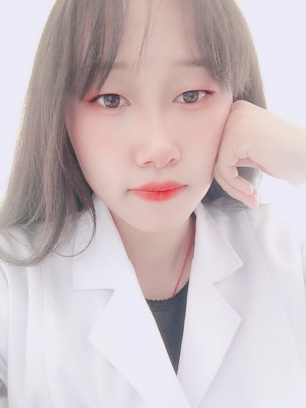 白婚纱的第一张照片--哈尔滨相亲服务中心