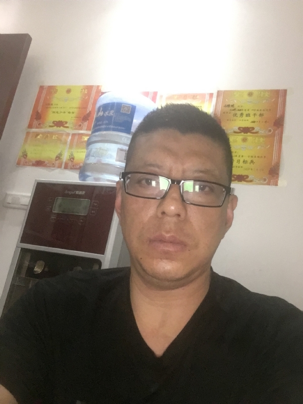 牵手的第一张照片--哈尔滨相亲服务中心