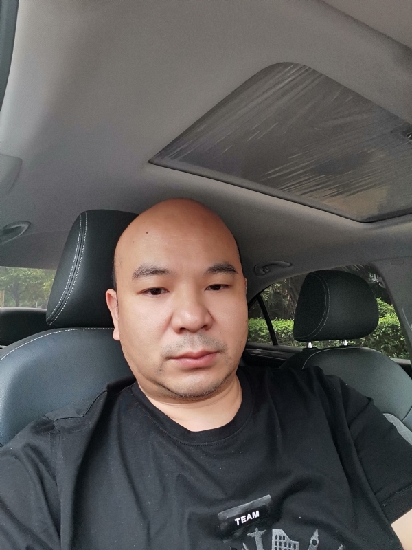 爷们已经老了的第一张照片--哈尔滨相亲服务中心