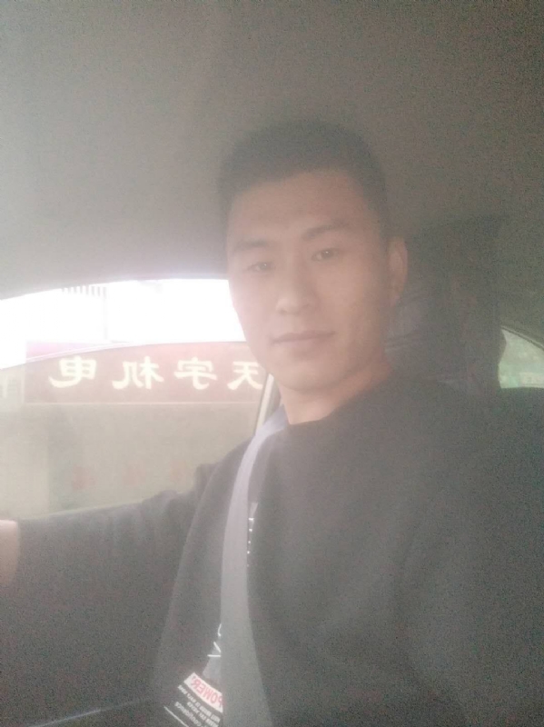 老鼠爱上猫的第一张照片--哈尔滨相亲服务中心