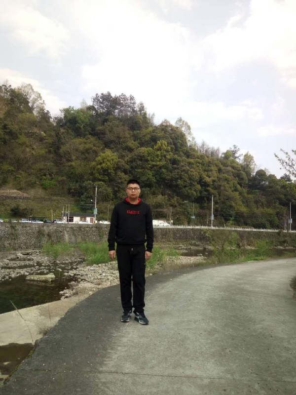 等着上钩的鱼的第一张照片--哈尔滨相亲服务中心