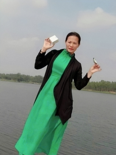 李梅的第三张照片--哈尔滨相亲服务中心