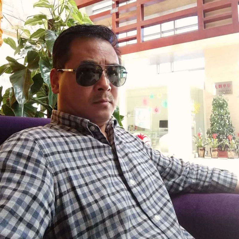 雪豹的第一张照片--哈尔滨相亲服务中心