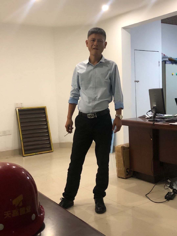 郁闷之中的第一张照片--哈尔滨相亲服务中心