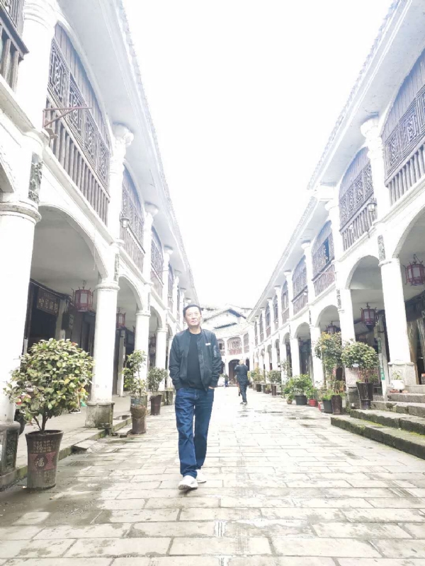 斌哥哥的第一张照片--哈尔滨相亲服务中心