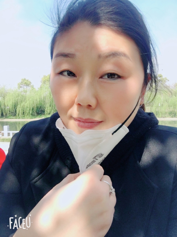 花开半夏的第一张照片--哈尔滨相亲服务中心