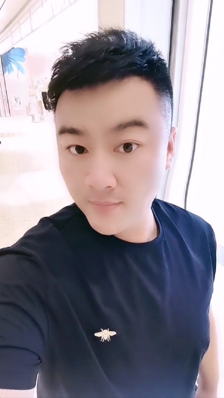 微风徐徐的第二张照片--哈尔滨相亲服务中心