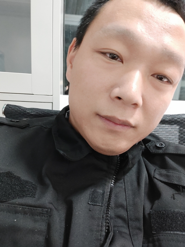 真实找人结婚的第二张照片--哈尔滨相亲服务中心