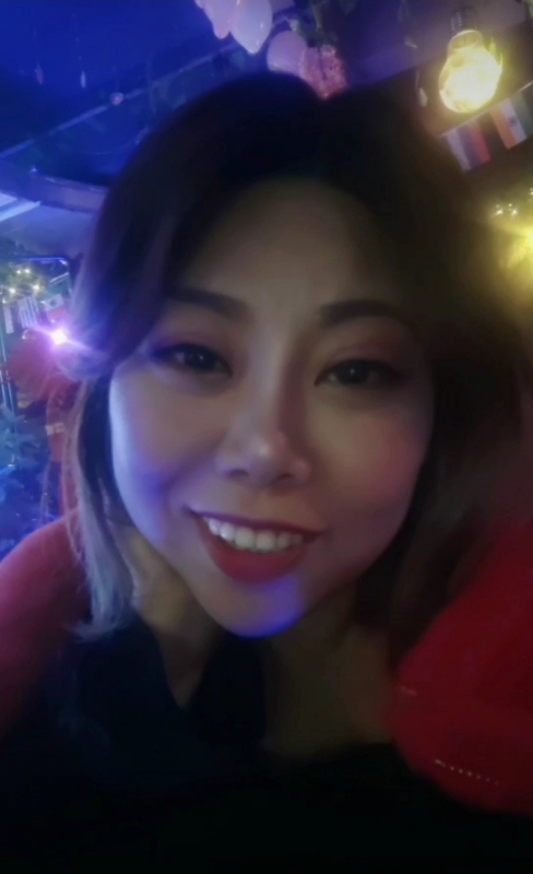 收快递的费仙女的第一张照片--哈尔滨相亲服务中心