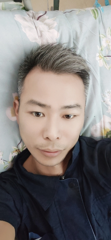 火山口的第一张照片--哈尔滨相亲服务中心