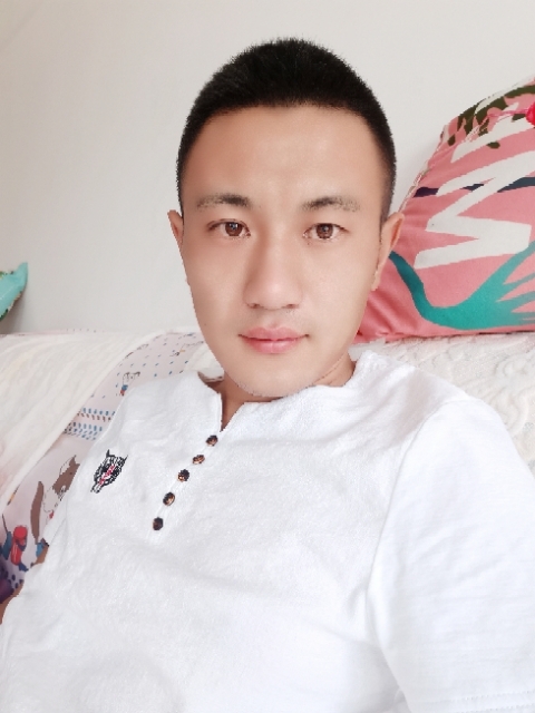 海阔天空的第一张照片--哈尔滨相亲服务中心