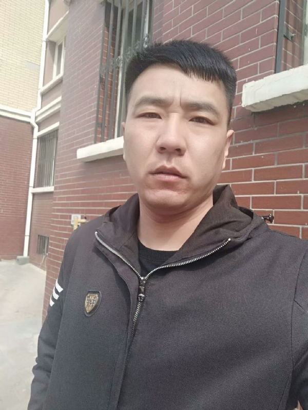 谁伴我闯荡的第一张照片--哈尔滨相亲服务中心