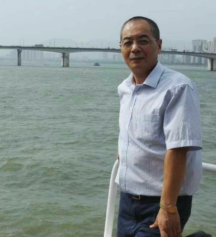 辛民的第二张照片--哈尔滨相亲服务中心