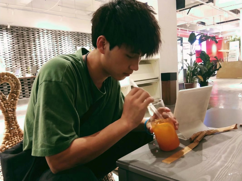 一花一世界的第二张照片--哈尔滨相亲服务中心