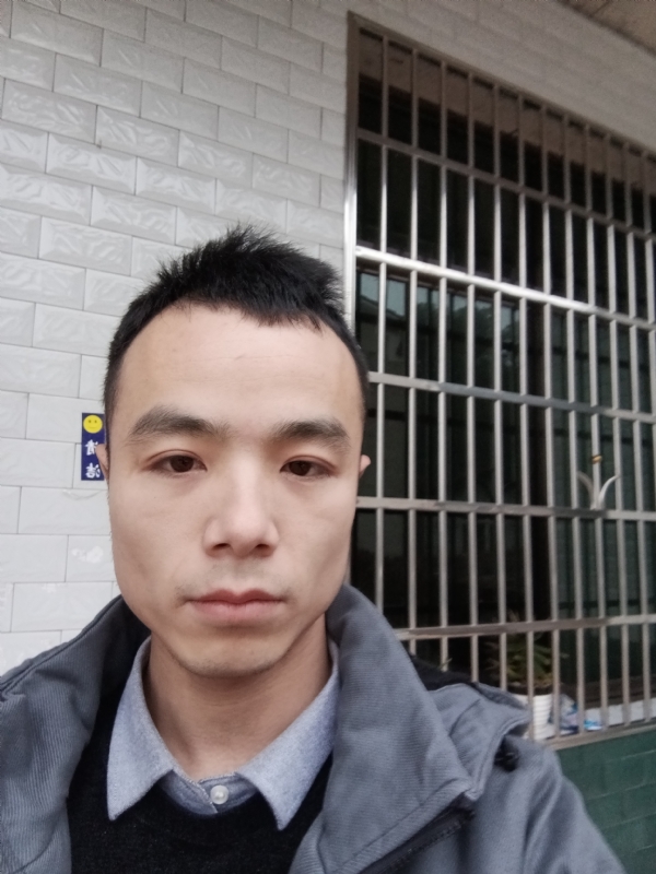 笑得那么开心的第二张照片--哈尔滨相亲服务中心