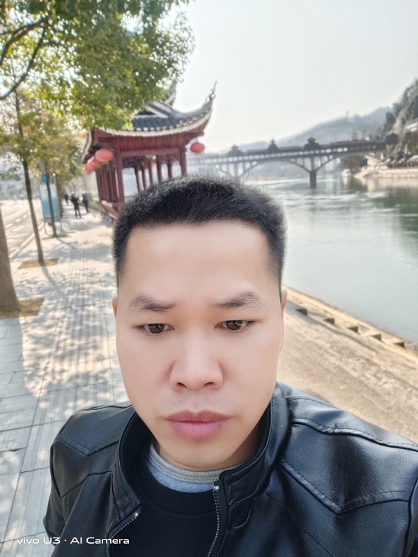 啊锦的第一张照片--哈尔滨相亲服务中心