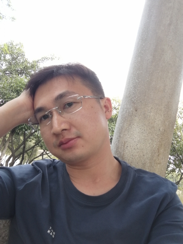 不如随风的第一张照片--哈尔滨相亲服务中心