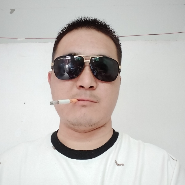 白伟伟的第一张照片--哈尔滨相亲服务中心