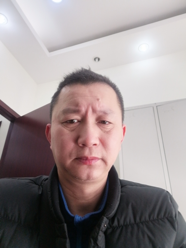 相视而笑的第一张照片--哈尔滨相亲服务中心