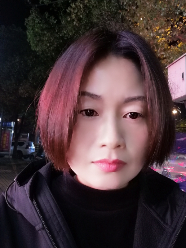 风中百合的第一张照片--哈尔滨相亲服务中心