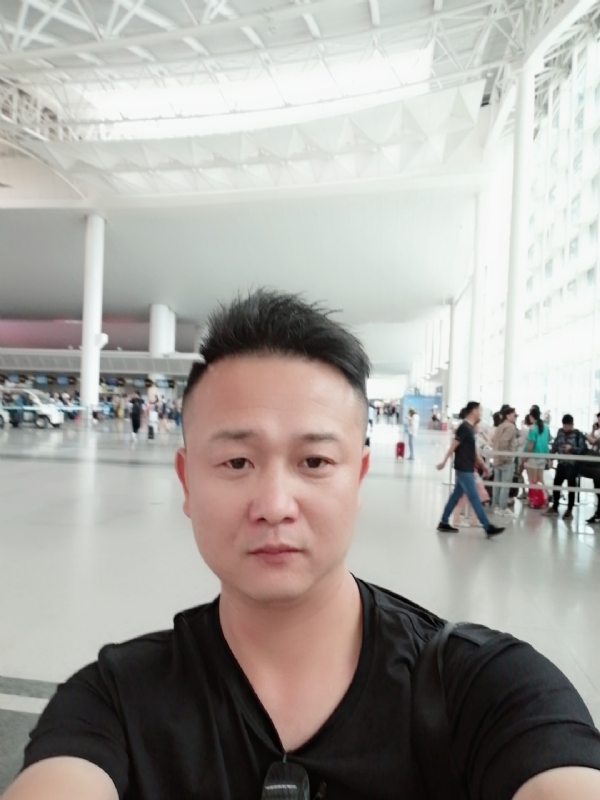 一叶知秋的第一张照片--哈尔滨相亲服务中心