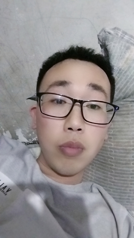 喜欢比我大的女人的第一张照片--哈尔滨相亲服务中心