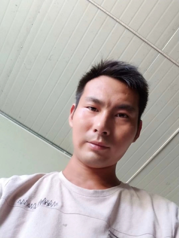 快乐肥宅水的第一张照片--哈尔滨相亲服务中心