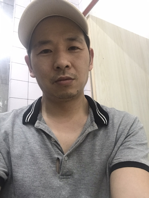 老何的第一张照片--哈尔滨相亲服务中心