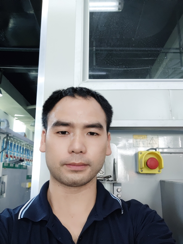 黄伟的第一张照片--哈尔滨相亲服务中心