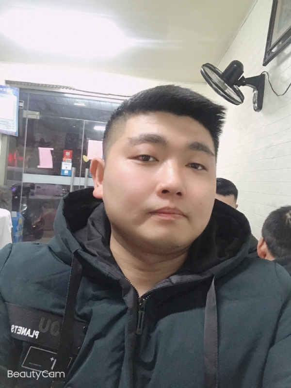 回忆是个小孩的第一张照片--哈尔滨相亲服务中心