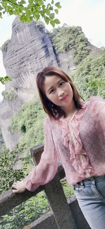 花开半夏的第二张照片--哈尔滨相亲服务中心