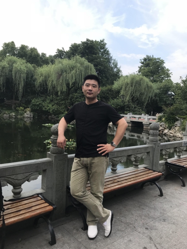 未来可期的第一张照片--哈尔滨相亲服务中心